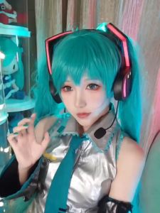 Anime Miku Cosplay Japan Beginner Future Miku Headgear Headphone Cosplay Female Carnival Party Female Decorations