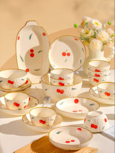 Yomerto | Underglaze Ceramic Dinnerware Set