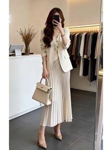 QFN | Vintage Fashion Elegant Occasion White Suit Set