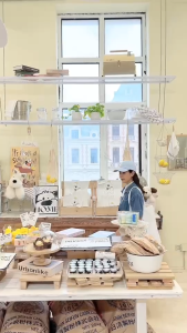 janunstudio • LOOKCHID layer skirt 2 สี - กระโปรงลูกไม้ คุณนายลูกชิด มีเชือกผูกเป็นโบว์ได้ ปรับเอวได้ เก็บพุง เก็บสะโพก