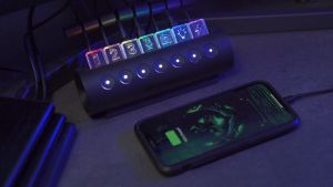 Streamplify HUB CTRL 7 7-Port RGB USB Hub USB Hub with 7 x USB ports and individual power buttons 16 Swappable Icons Hub.Ctrl 7 Hub Saver - Lazada