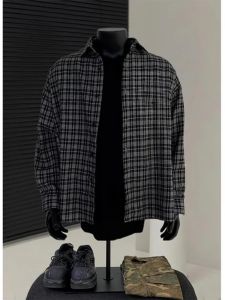 เสื้อเชิ้ตลายสก็อตแขนยาวทรงหลวมสำหรับผู้ชาย Cleanfit ทรงพอดีตัว สวมใส่สบาย ปกโปโล แฟชั่นฤดูใบไม้ผลิ