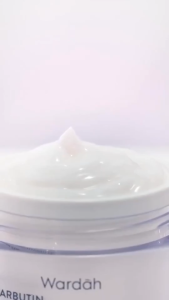 Wardah Tranexamic α-Arbutin Dark Spot Corrector Gel MoisturizerMulti-Actives Brightening GelFade Pigmentation & Boost Crystal Clear Skin