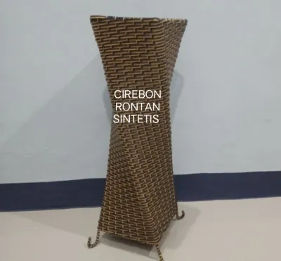 PROMO COD TEMPAT PAYUNG.SAPU.DAN POT BUNGGA MODEL AYAMAN DARI ROTAN SINTETIS