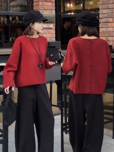 Red round Neck Knitted Sweater Womens Loose Fashionable Spring Autumn Design Sense Knitwear Top Button Regular Long Sleeve