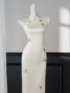 Premium New Chinese Style Embroidered Modified Slenderizing Qipao