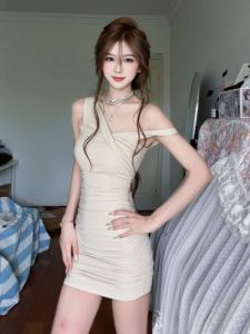 CHANGTONG | Seductive Waist Cinching Bodycon Dress