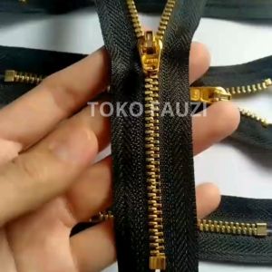 Resleting JEANS MERK \"YEE\" 5 INCI (12.5CM)