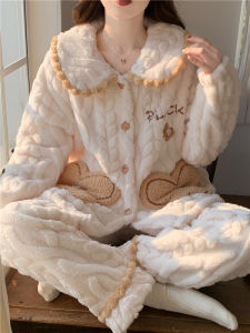 ชุดนอนผ้าขนแกะสีชมพู สำหรับผู้หญิง ฤดูใบไม้ร่วงและฤดูหนาว 2025 ใหม่ อบอุ่นและน่ารัก ชุดอยู่บ้านผู้หญิง แขนยาว คอปก กระดุม ชุดนอน