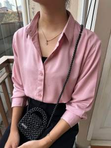 ATASAN KEMEJA WANITA POLOS LENGAN PANJANG KEKINIAN BAHAN RAYON