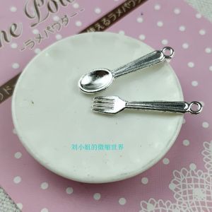 Creative Mini Dollhouse Cake Plate Accessories Home Living Scene Static Model Toy for Children
