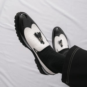 British Floral Block Color Brogue Shoes Mens Fashion Black White Pointed Toe Studio Wedding Photography Best Man Shoes