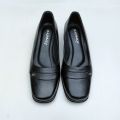 Sepatu Pantofel Wanita Hak 3 cm Kulit size 36 sampai 43. 