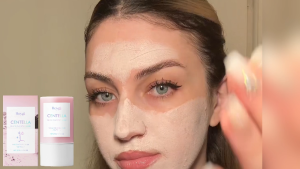 Hoygi Pore Minimizing Clay Stick Mask with Centella 27g – Gentle & Repairing Cleanses Pores Balances Oil Portable Stick Format Made with Premium Centella for Healthy Glow