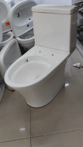 Uleya 9902 2pc Water closet Tank & Bowl Single flush on the Side Soft closing seat and Cover