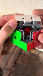 [JPEARLY] MoYu WeiLong Ferrocore V2 3x3 (UV Coated) | Cubehead X TheCubicle | Speedcube Cube