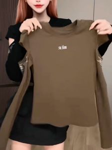 เสื้อยืดแขนยาวเปิดไหล่สุดหรูสำหรับผู้หญิง ฤดูใบไม้ร่วง 2025 แฟชั่นสุดหรู ดีไซน์กระชับสัดส่วน เสื้อตัวบน แขนยาว ทรงตรง