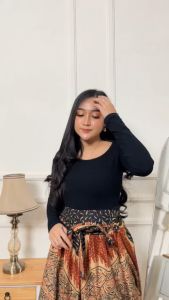 ROK BATIK MAYUNG PANJANG POLYKATUN BAWAHAN WANITA MOTIF OMBAK ORANGE