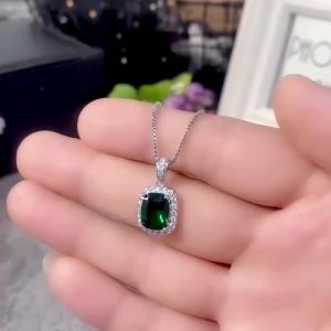 Huitan Geometric Cubic Zirconia Pendant Necklace for Women Luxury Temperament Female Wedding Trend Neck Accessory Party Jewelry