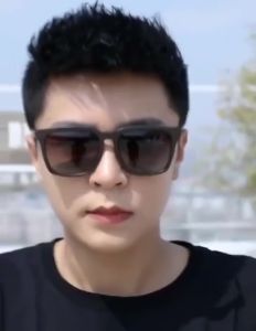 [BISA COD] Kacamata Kotak Hitam Pria Wanita Kacamata Gaya Retro Korean Fashion Sunglassess Wanita Pria