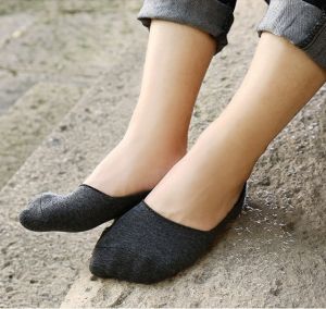 【Free Shipping】รองเท้าโลฟเฟอร์ผู้ชายกันลื่นข้อเท้าตัดต่ำเรือถุงเท้าผ้าฝ้าย5คู่ถุงเท้าซ่อนฤดูร้อน