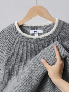 Warrior | Autumn Winter 2025 New Knit Sweater Mock Layer Crew Neck Inner Wear