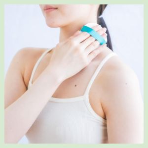 【Direct From Japan】Deonatulle Powder Deodorant/Refill All-over Body Freshness Skin-Gentle Puff