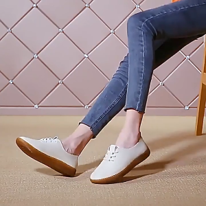 Giày thể thao màu trắng mềm mại của phụ nữ Soles linh hoạt Giày sneakers thấp