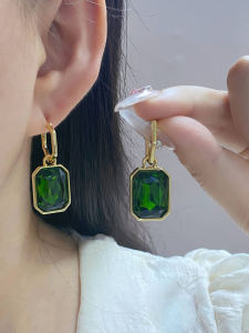 Elegant Green Zircon Geometric Womens Earrings Luxury Fashion Trend Fresh out Copper Alloy Geometric Pattern Ear Jewelry