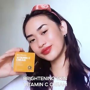VIBRANT GLAMOUR ANTI-AGING & WHITENING CREAM Vitamin C face cream Whitening Anti-Aging Facial Moisturizer Anti-wrinkle 30g