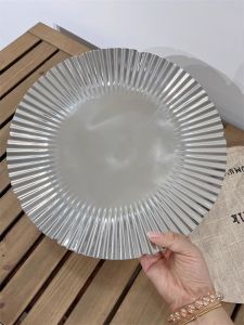 Nordic Style 18/10 Stainless Steel Luxury Fruit Tray Home Decoration Living Room Coffee Table Snack Tray round Shape Polished Finish