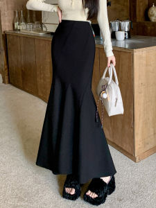 กระโปรงทรงเอเอวสูงสีดำสไตล์สูททรงหางปลาสำหรับผู้หญิงในฤดูใบไม้ผลิและฤดูใบไม้ร่วง กระโปรงยาวคลุมเข่าทรงเอเข้ารูป กระโปรงทรงเอเข้ารูป
