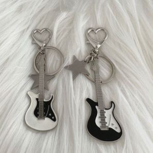 American Hot Girl Y2K Electric Guitar Star Keychain Retro Millennium Bass Pendant Bag Ornament Creative Cultural Gift