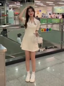 Newlan QZ075 Dress Polo Neck Aprikot Rapi Wanita Musim Panas