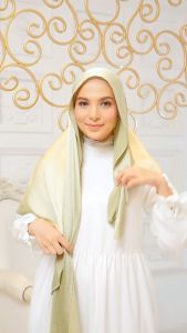 Dolsa Zahra Luxe Satin Halfmoon