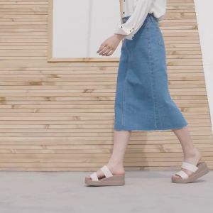 DÉP ĐẾ XUỒNG 5CM CHỐNG HÔI CHÂN CROCS BLOOKLYN MID WEDGE QUAI CÀI KHUY CHO NỮ