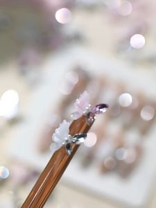 Charm bướm nhựa đính đá bướm nhựa dán móng xu hướng bướm mới - phụ kiện trang trí nail