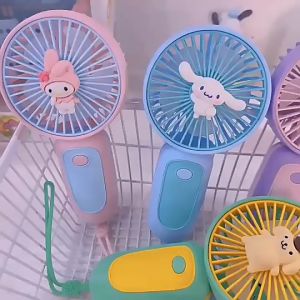 Kipas Angin Mini Genggam Karakter Lucu Rechargeable Stand Holder Portable HM061