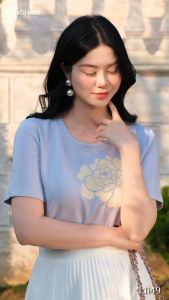 Áo thun thiết kế trẻ trung thời trang với chất liệu Thun Cotton mềm mịn thoáng mát AN4L1149 Thương hiệu Thiều Hoa
