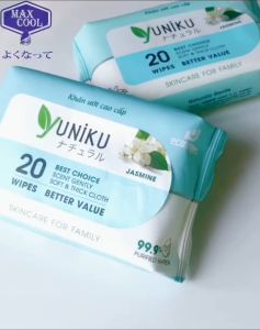 1 gói khăn ướt Yuniku 20 tờ mini tiện dụng