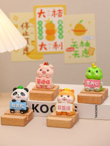 Cute Pig Mobile Phone Stand Desk Decoration Office Watching TV Shows Essential Adorable Gift Birthday Home Decor Resin Craft