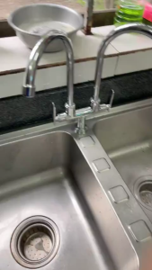 Vòi rửa chén đôi lạnh. Vòi rửa chén lạnh đồng thau mạ crom