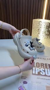 (ส่งจากไทยค่ะ) รองเท้าหัวโต แถมตัวติด เสริมส้น 8 เซน รองเท้าผู้หญิงรัดส้น EVA สีพื้นล้วน SHO-SUN8694-RAT