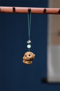 สร้อยคอโทรศัพท์ลายลิงน่ารัก งานฝีมือไม้แท้ จี้กระเป๋า จี้กุญแจ วัสดุไม้สีเขียว งานฝีมือปั้นไม้ วัสดุไม้สีเขียว