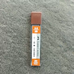 Faber castell isi ulang pensil mekanik 2B per tube