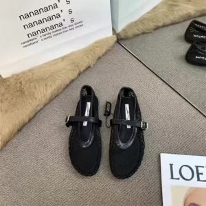 Giày Bệt Lưới Nữ 2025 Kiểu Dáng Thời Trang Thoáng Khí Đế Cao Su Quai Cài Kiểu Lưới Cá.
