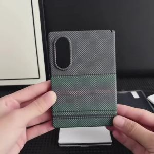 Ốp Lưng Kevlar Sọc Cầu Vồng Sang Trọng Từ Tính Dành Cho Samsung Galaxy Z Fold 8 Ultra 7 6 - Chống Sốc Màng Kính Sợi Carbon Bảo Vệ Bản Lề