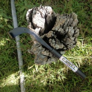 PISAU SADAP KARET SUPER TAJAM CAP CAMEL