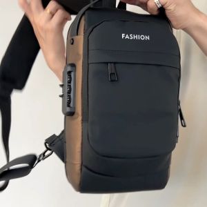 Techdoo Tas Selempang Pria USB Charger Tas Pria Pinlock Anti Maling Shoulder Bag Tas Slempang Pria Multifungsi Anti Air TS731