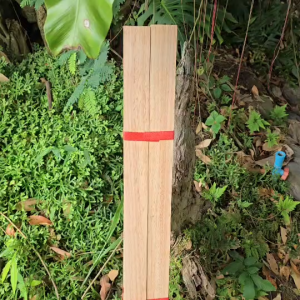 ไม้ยางพาราแผ่น ไม้แผ่น ไม้ระแนง ไม้ซี่ระแนง ซี่ระแนง เนื้อไม้เต็ม กว้าง4xยาว100x ซม.หนา1.2 ซม. รีดไสเรียบ 4 ด้านฟรี 1 มัด มี 10แผ่น งานไม้ DIY หรือระแนงไม้ งานตกแต่งบ้าน พร้อมใช้งาน งานดี